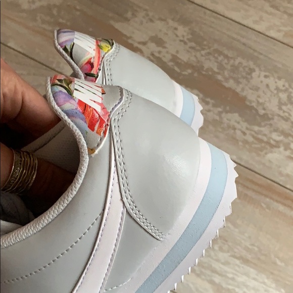 NWT Nike Cortez pure platinum floral - Picture 10 of 10